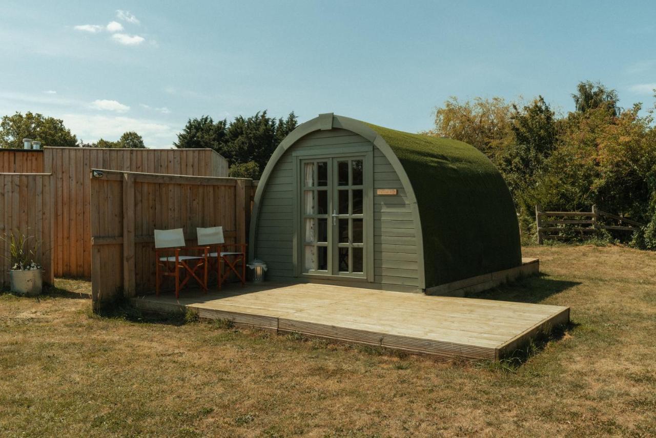 Glamping In Wiltshire The Green Knoll Is A Charm 치펜햄 외부 사진
